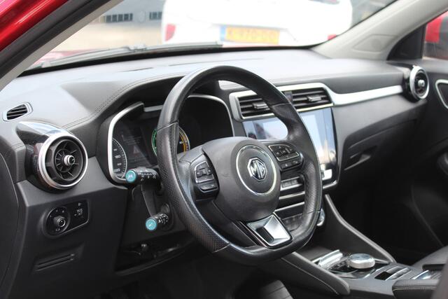 MG ZS EV Luxury 45 kWh//Pano!!