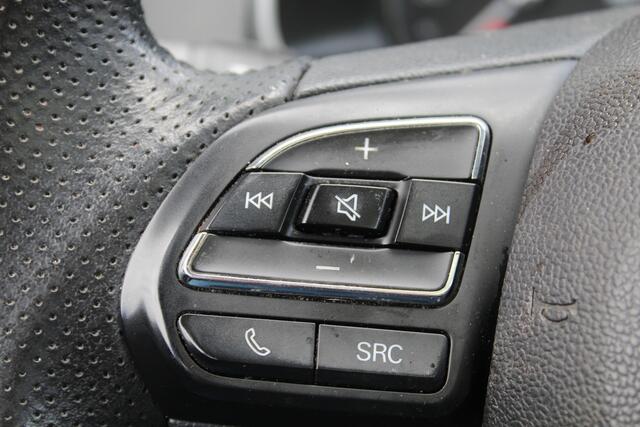 MG ZS EV Luxury 45 kWh//Pano!!