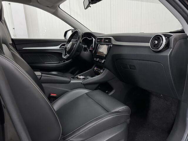 MG ZS EV Luxury 45 kWh SCHUIFDAK KEY-LESS LEER CAMERA CARPLAY PDC LMV PANODAK