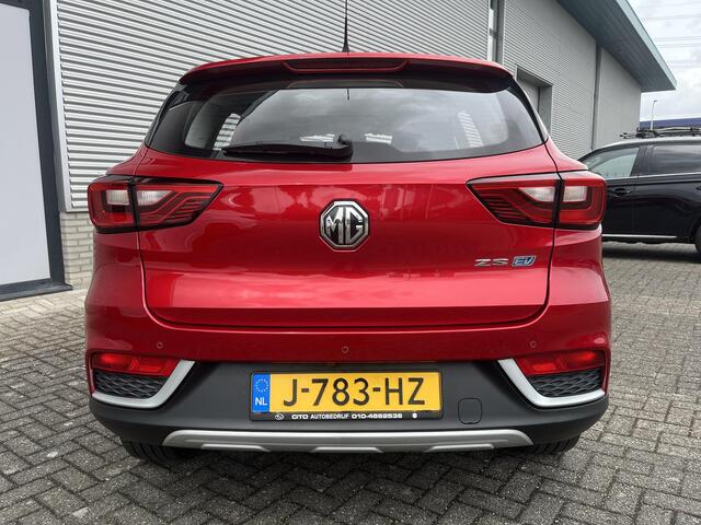 MG ZS MG EV Luxury 45 kWh | Apple Carplay & Android Auto | Elektrisch Schuifkanteldak | Rijklaarprijs