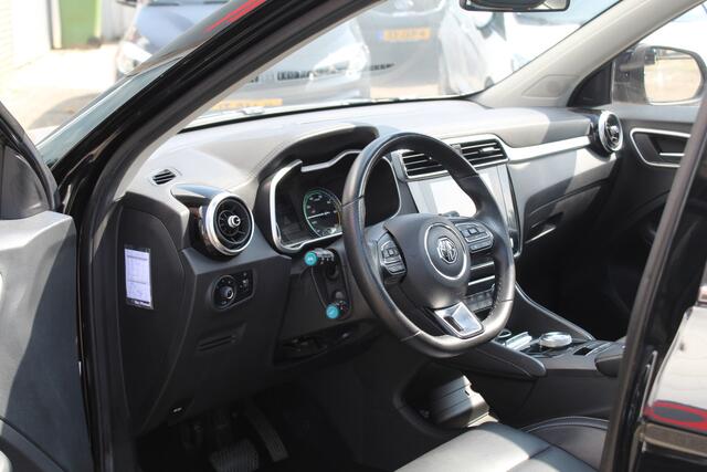 MG ZS MG EV Luxury 45 kWh//Pano//Camera!!