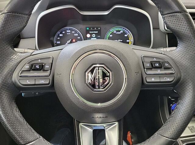 MG ZS MG EV Luxury 45 kWh (143 PK) 1e-Eig. & Dealer-Onderh. BOVAG-Garantie. NL-Auto. Leer, Panoramadak, Navigatie/Apple-Carplay/Android-Auto, Adaptive-Cruisecontrol, Keyless-Entry/Start, Parkeersensoren, Achteruitrijcamera, DAB, Stoelverwarming, Licht-Zicht-Pak