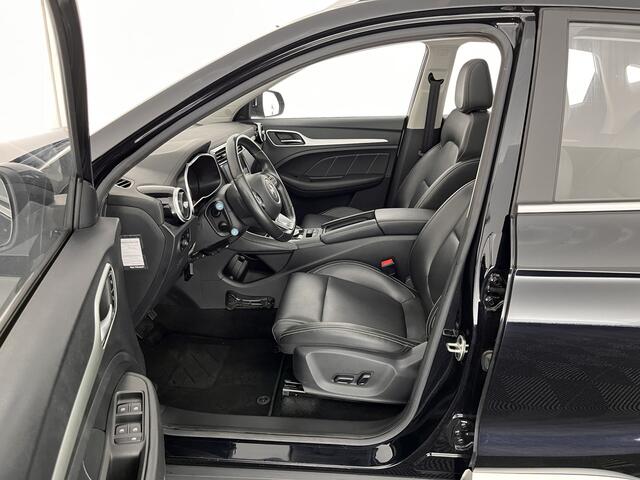 MG ZS EV Luxury 45 kWh (INCL-BTW) *PANO | FULL-LEATHER | CCS-FASTLOADER | KEYLESS | NAVI-FULLMAP | ADAPTIVE-CRUISE | CAMERA | HEATED-SPORTSEATS | CARPLAY | BLINDSPOT | DAB | LANE-ASSIST | 17"ALU*