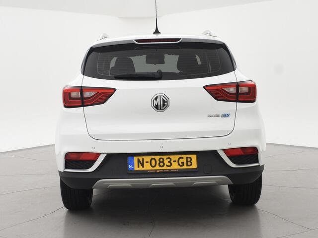 MG ZS MG EV LUXURY 45 kWh + PANORAMA | LEDER | CAMERA | ADAPTIVE CRUISE | STOELVERWARMING