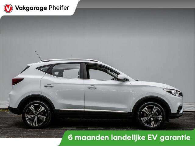 MG ZS MG EV Luxury 45 kWh Panoramadak/ Leer/ Stoelverwarming/ Adapt. cruise/ Camera/ Carplay
