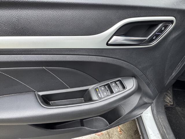 MG ZS MG EV Luxury 45 kWh 140pk Camera Leder Stoelverwarming Trekhaak