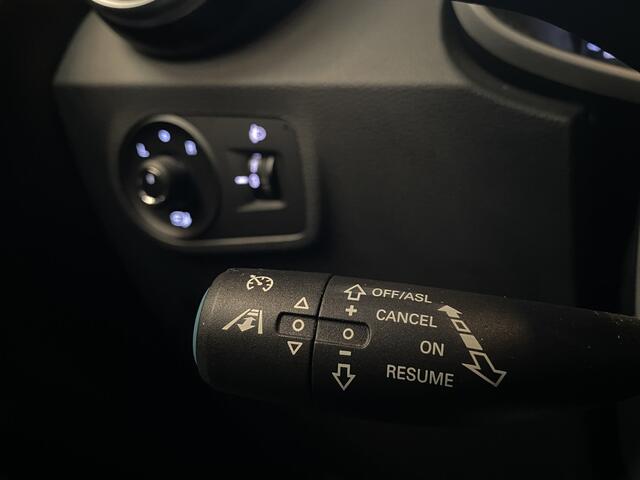 MG ZS MG EV Luxury 45 kWh ACC, Camera, Pano, Carplay