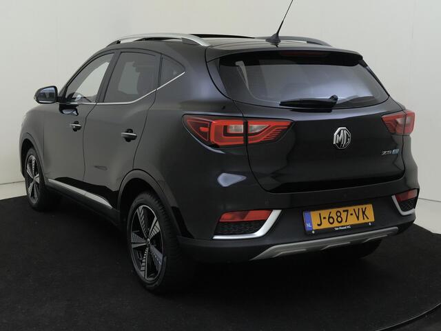 MG ZS MG EV Luxury 45 kWh 1e eig. / Panoramadak / Apple carplay / Camera