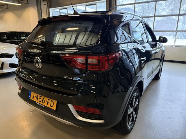 MG ZS MG EV Luxury 45 kWh ACC, Camera, Pano, Carplay