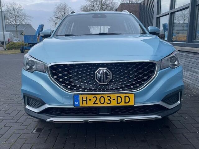 MG ZS EV Luxury 45kWh