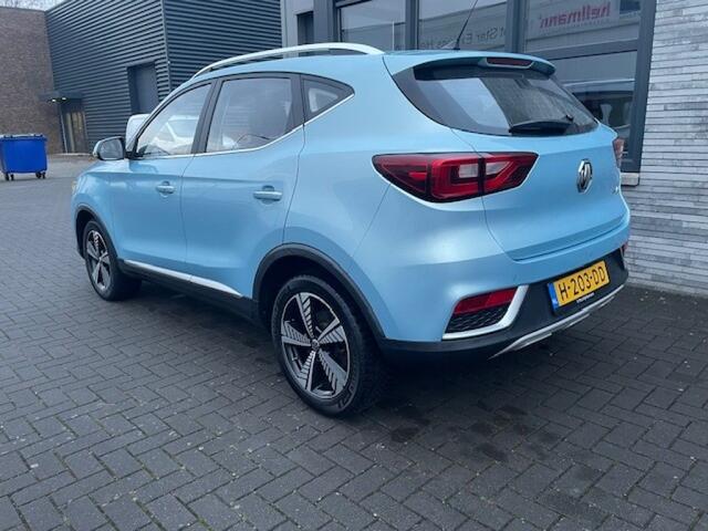 MG ZS EV Luxury 45kWh