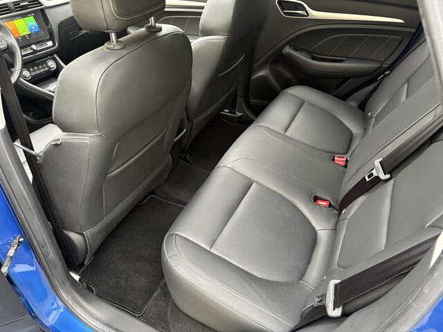 MG ZS MG EV Luxury 45 kWh / AUTOMAAT / PANORAMADAK / NAVI / 96dkm! NAP!