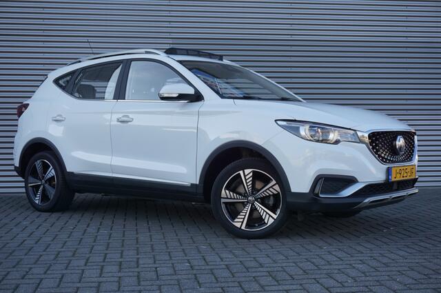 MG ZS 143PK EV Luxury | AUTOMAAT | PANO | CAMERA | STOELVERWARMING