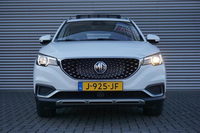MG ZS 143PK EV Luxury | AUTOMAAT | PANO | CAMERA | STOELVERWARMING