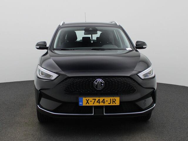 MG ZS MG EV EV Long Range Comfort 70 kWh Climate Control / ECC | Cruise control | Navigatie | Stoelverwarming | LED koplampen | Park Distance Control achter | Achteruitrijcamera | Dakrailing |