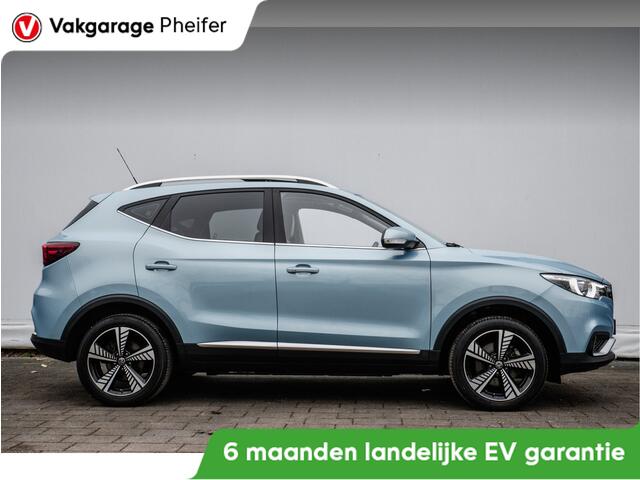 MG ZS MG EV Luxury 45 kWh Trekhaak/ Panoramadak/ Leer/ Stoelverwarming/ Adapt. cruise/ Camera/ Carplay