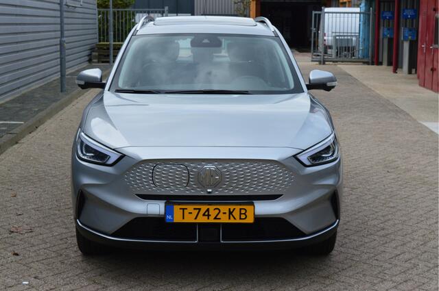 MG ZS MG EV EV Long Range Luxury 70 kWh O.a: Afn. Haak, Clima, Pano, PDC, Camera, Cruise, Etc. All-in prijs!