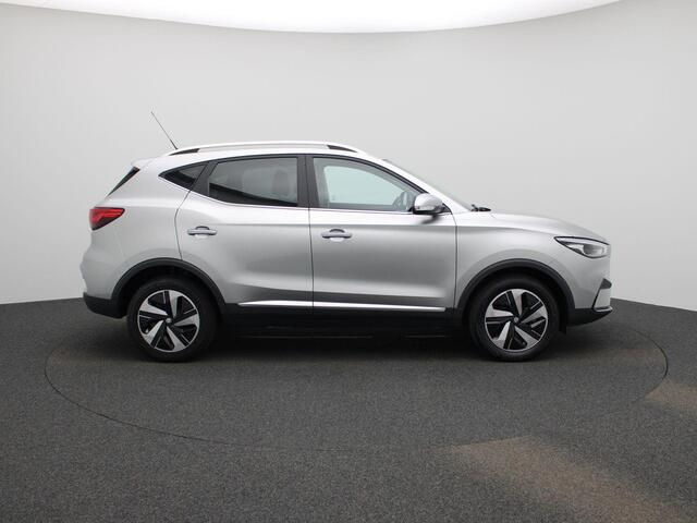 MG ZS MG EV EV Standard Range Comfort 50 kWh | Climate Control / ECC | Licht metalen velgen 17 inch | Cruise control Adaptive | Navigatie | Stoelverwarming | LED koplampen | Park Distance Control achter | Achteruitrijcamera | Dakrailing |