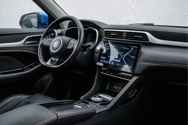 MG ZS EV Standard Range Luxury 50 kWh SOH 91% Panoramdak/ Leer/ 17" Lmv/ Stoelverwarming/ Adapt. cruise/ Camera/ Carplay