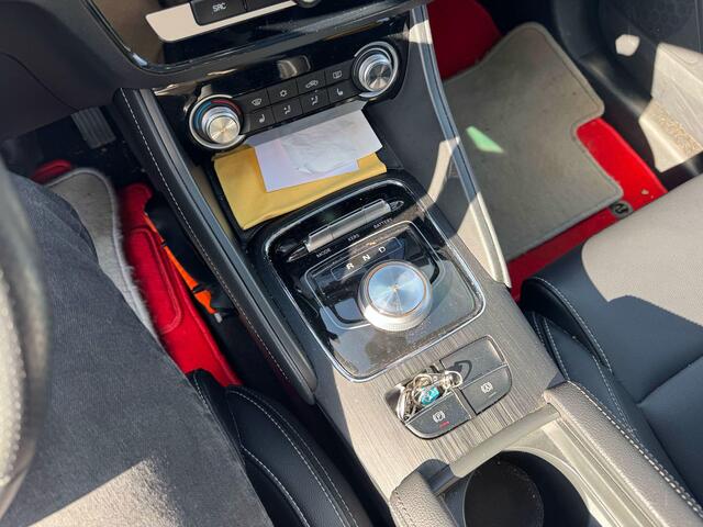 MG ZS MG EV Luxury 45 kWh | 143pk | Panoramadak | Elektrisch Verstelbare Stoelen | Dodehoeksensoren |