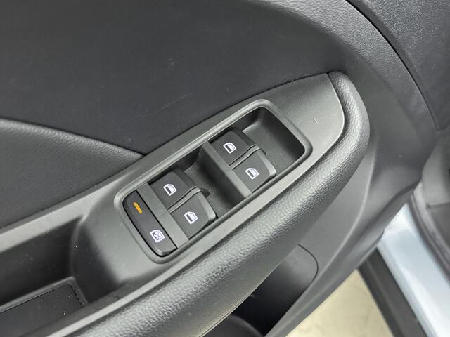 MG ZS MG EV Luxury 45 kWh 143PK | Trekhaak | Schuif-/Kanteldak | Adaptieve Cruise Control | All Season Banden | Stoelverwarming | Apple CarPlay & Android Auto