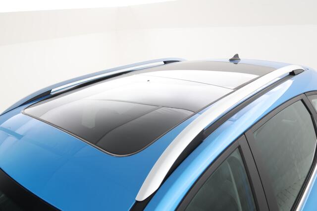MG ZS MG EV EV Long Range Luxury 70 kWh Panorama, 360 camera, Apple carplay!