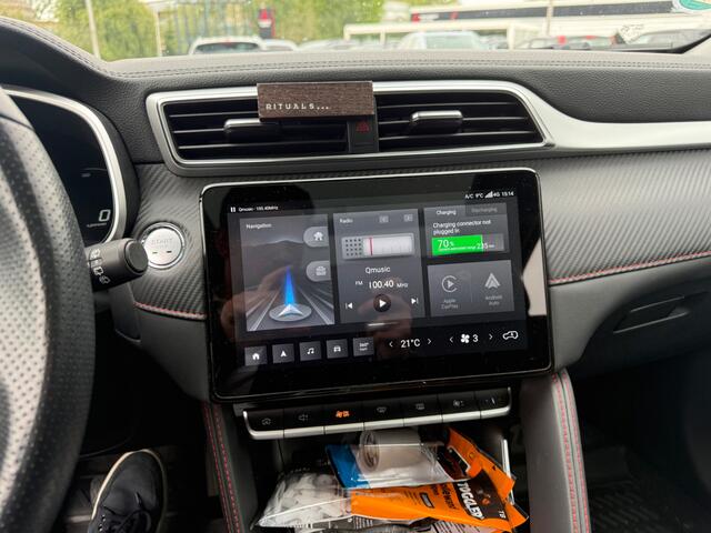 MG ZS MG EV LONG RANGE LUXURY 70 kWh Trekhaak | Open dak | Leder | 360 Camera