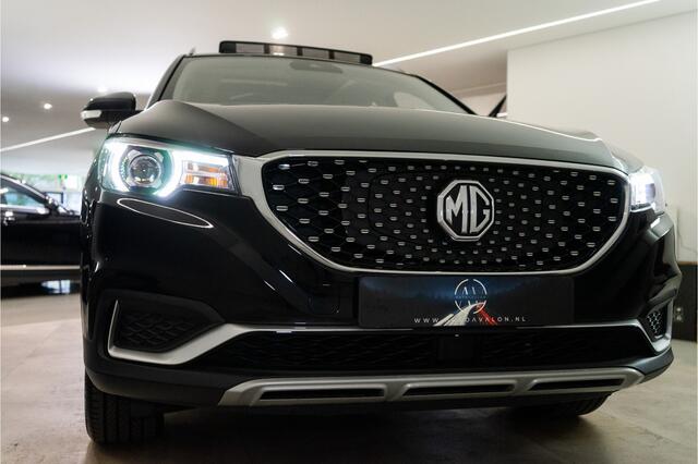 MG ZS MG EV Luxury 45 kWh 143PK | Panoramadak | Keyless | Elektr. Stoelen | VOL! Garantie