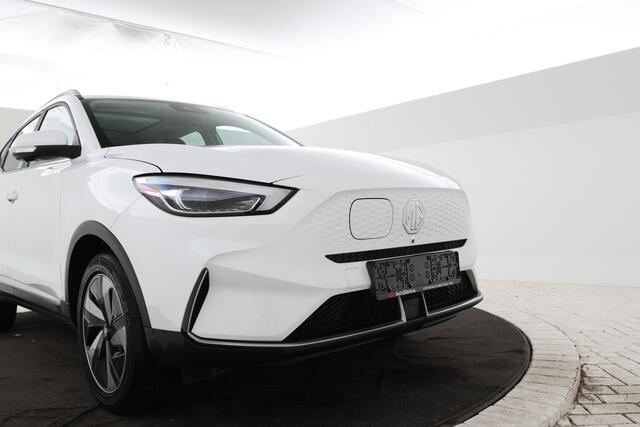 MG ZS MG EV EV Long Range Luxury 70 kWh Panorama, 360 camera, Apple carplay!