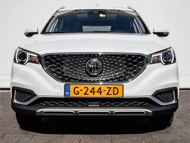 MG ZS EV Luxury 45 kWh SOH 87% Camera/ Elek. panoramadak/ Lederen int./ Stoelverwarming/ Carplay/ Navigatie/ Adapt. cruise