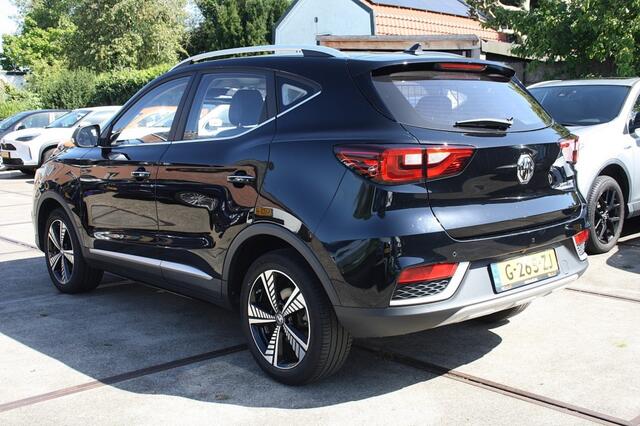 MG ZS EV Luxury 45kWh SOH 89% / NAP / Camera / Pano / Leer / Navi