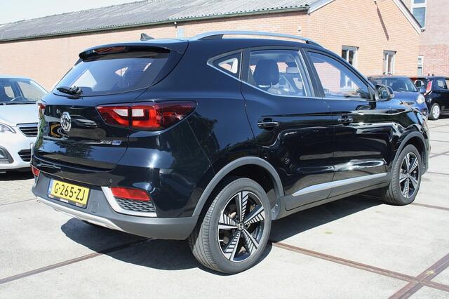 MG ZS EV Luxury 45kWh SOH 89% / NAP / Camera / Pano / Leer / Navi