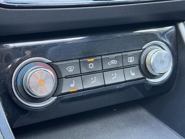 MG ZS MG BWJ 12-2020 | EV 150PK Luxury 45 kWh SOH 91,7% | LEER | PANO DAK | STOELVERW | NAVI | CLIMA | CARPLAY | PDC | AD CRUISE |