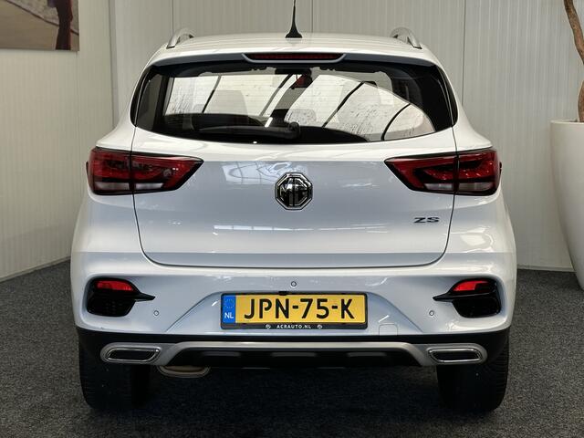 MG ZS 106 PK 1.5 LEDER CRUISE CONTROL NAVIGATIE 360 CAMERA APPLE CARPLAY/ANDROID DODEHOEKSENSOREN RIJSTROOKSENSOREN 17" LM VELGEN ZEER MOOI !!