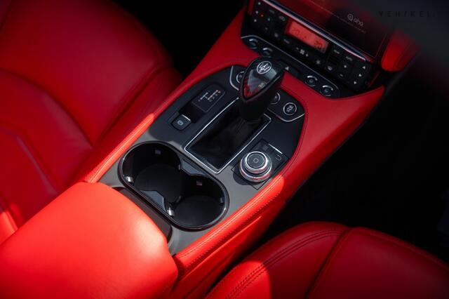 Maserati GRANCABRIO 4.7 SPORT absolute nieuwstaat / 1 eigenaar geregistreerd.