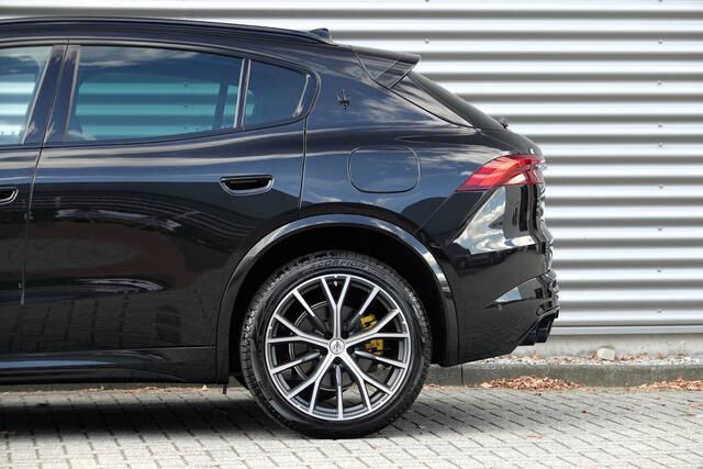 Maserati Grecale 2.0 MHEV Modena | Panodak | Alcantara | Sonus | Ventilatie | Luchtvering | HUD |