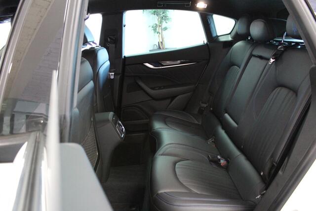 Maserati Levante 2.0 Hybrid Executive | NL-AUTO! | CAMERA | CARPLAY | 331PK | ACC | KEYLESS | LUCHT-V | CLIMA | LED |