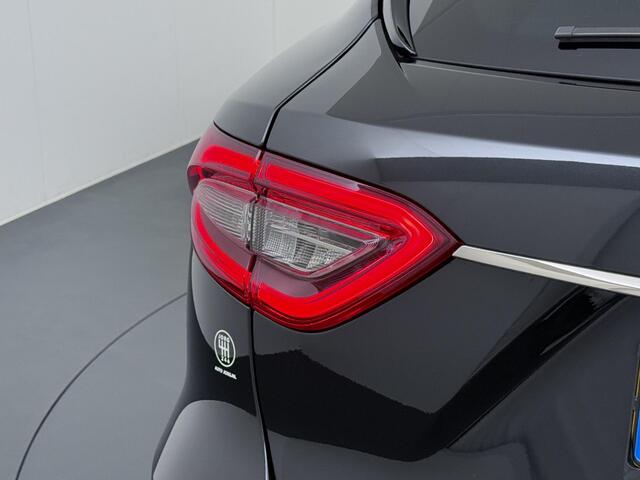 Maserati Levante 3.8 V8 Launch Edition 589 K !! | Panoramadak | 1e eigenaar | NL Auto