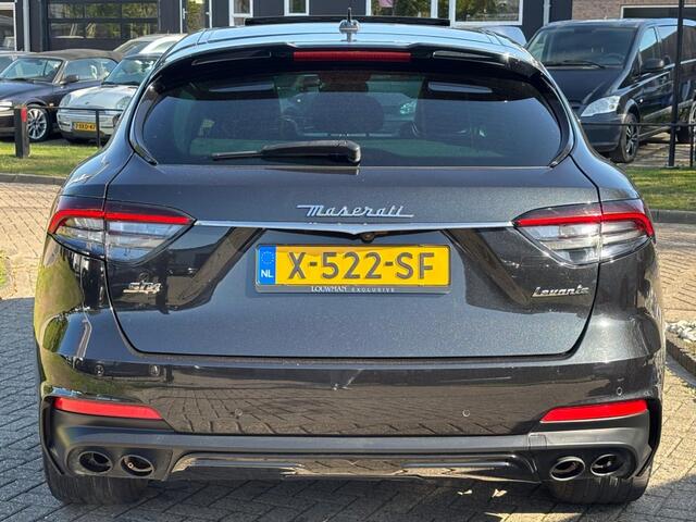 Maserati Levante 3.0 V6 S AWD Zwart 2021 Panorama Facelift