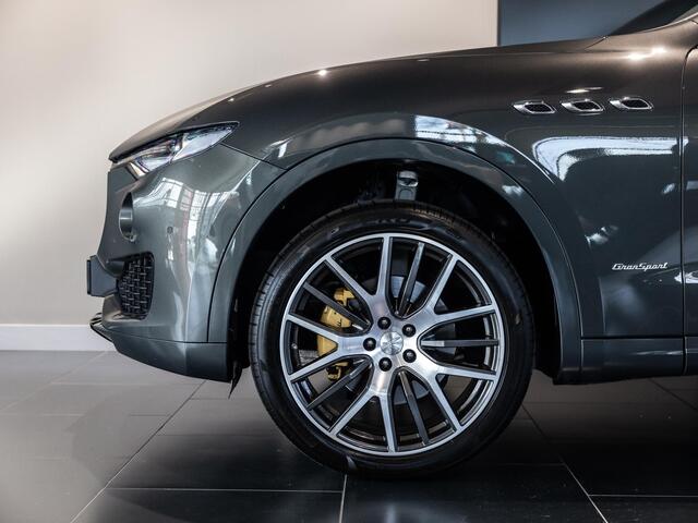 Maserati Levante 3.0 V6 AWD GranSport 350 pk | 1 jaar garantie | Uitgebreid leder | Sportstoelen | Dubbel Privacy Glas | Premium Audio | 20" velgen | Driver Assistance Pack