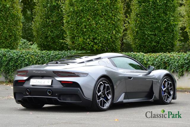 Maserati MC20
