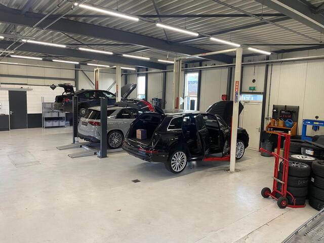 Maserati QUATTROPORTE 3.0 S Q4 GranLusso Panodak 360 Camera ACC Harman/Kardon Sound