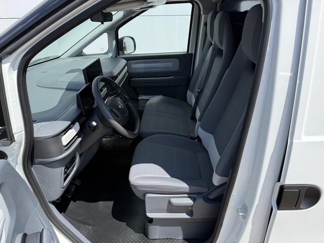 Maxus eDELIVER 5 64 kWh 163PK Elektrisch! L1H1 335KM WLTP 360° Camera Dubbele schuifdeuren Snelladen Climate control Cruise control Carplay Laadkabel Parkeersensoren