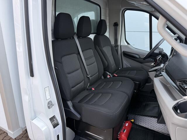 Maxus eDELIVER 9 65kWh 204PK Elektrisch Bakwagen met achterdeuren Airco ACC Carplay Camera Parkeersensoren Meubelbak Koffer