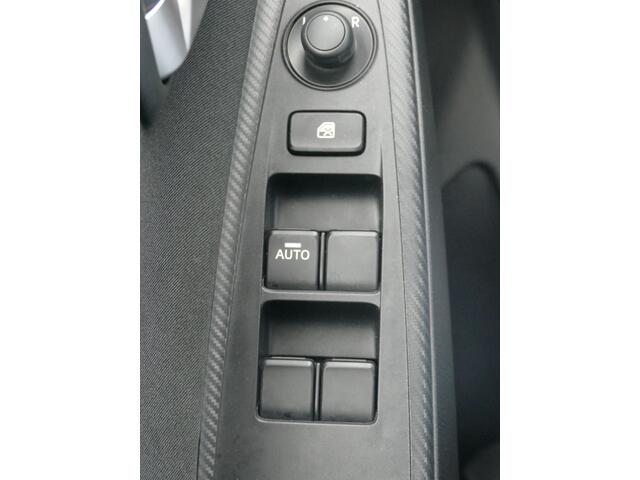 Mazda 2 1.5 e-SkyActiv-G 90 Homura | Achteruitrijcamera | Draadloos Apple Carplay | Middenarmsteun | Stoelverwarming | Stuurwielverwarming | RIJKLAARPRIJS!