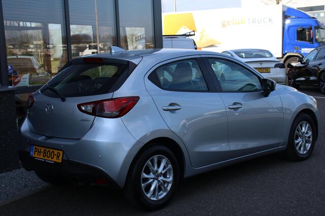 Mazda 2 1.5 Skyactiv-G Dynamic 37DKM, NAVI, PARKEERSENSOREN, LICHTMETAAL