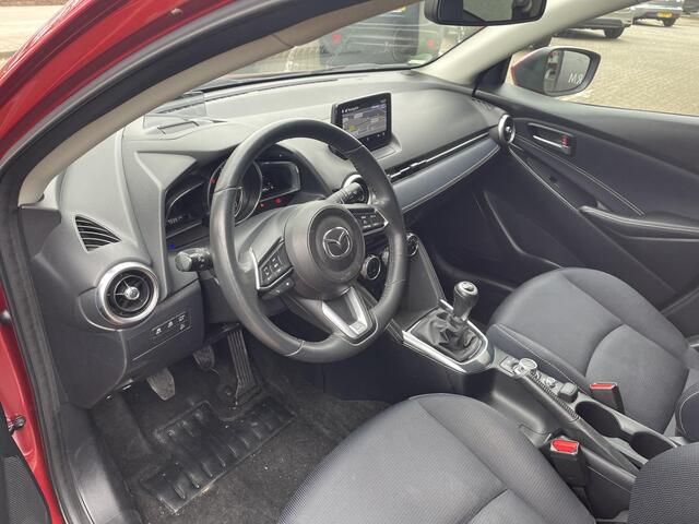 Mazda 2 1.5 Skyactiv-G Luxury , Navi, Apple Carplay, Cruise, PDC, Camera, LKA, HUD, Airco, Stoelverwarming, Stuurverwarming, LMV 16 Inch