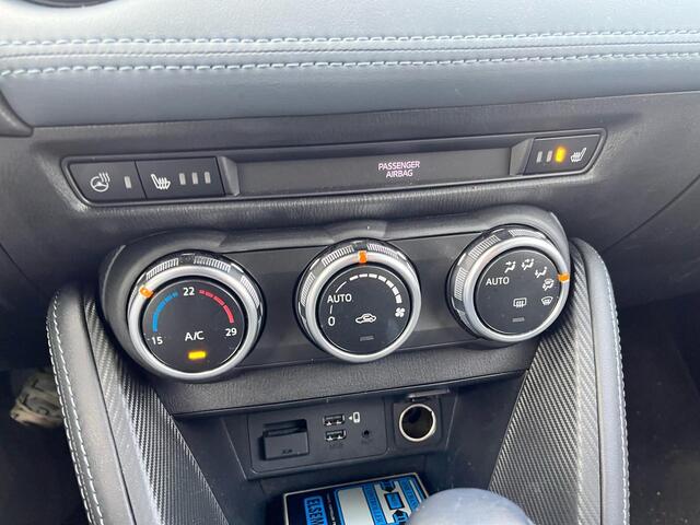 Mazda 2 1.5 Skyactiv-G Signature Leer|Adaptieve Cruise Control| 360 view| Android Auto/Apple Carplay