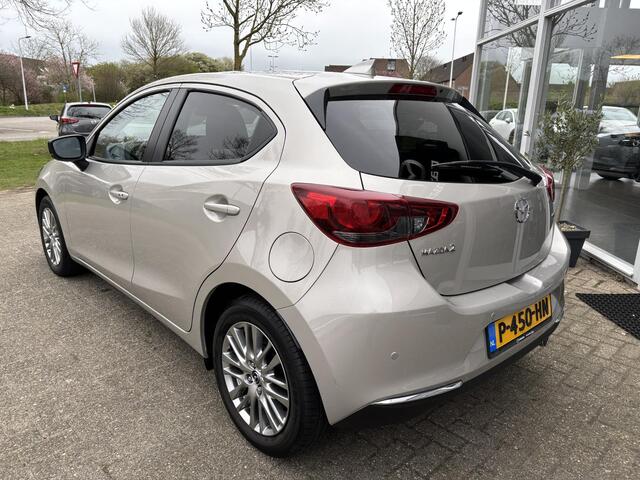 Mazda 2 1.5 Skyactiv-G Luxury NL-Auto, Dealer Ond. Navigatie, Apple Carplay, Android Auto, Head-up display, Parkeerhulp A, Stoel & Stuur verwarm, Keyless entry