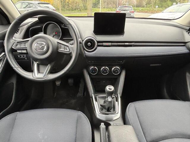 Mazda 2 1.5 Skyactiv-G Luxury NL-Auto, Dealer Ond. Navigatie, Apple Carplay, Android Auto, Head-up display, Parkeerhulp A, Stoel & Stuur verwarm, Keyless entry